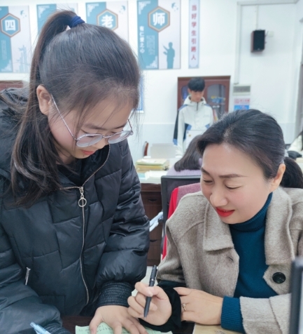 都说桂阳美·劳动光辉耀蓉城 丨单丽萍：25年不忘教育初心，坚守一线无悔无憾