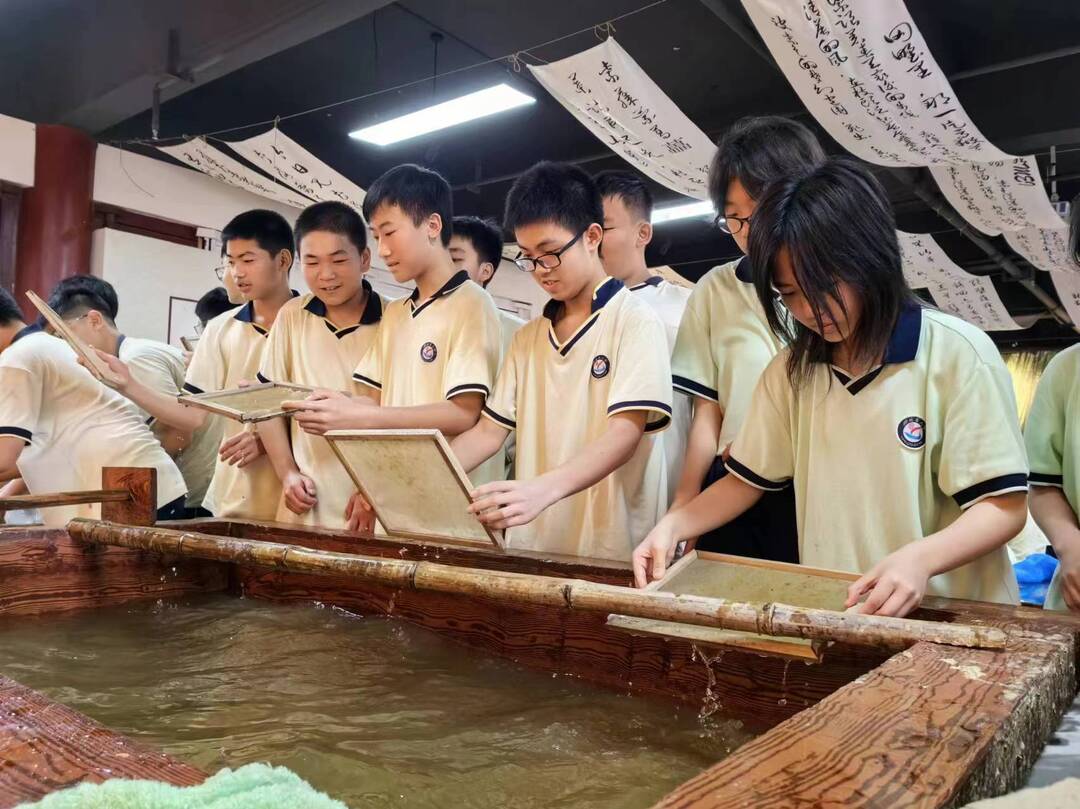 郴州六中来我县开展研学活动