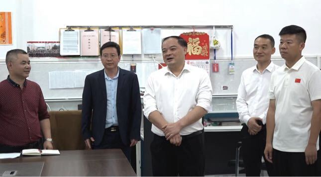 李志强调研2024年高考学考准备、学校安全、食品安全工作