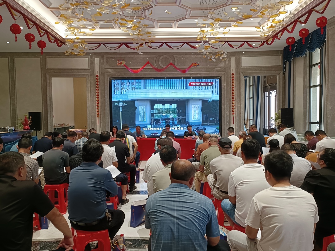 全国安全生产月：  我县开展建筑施工“安全生产月”活动