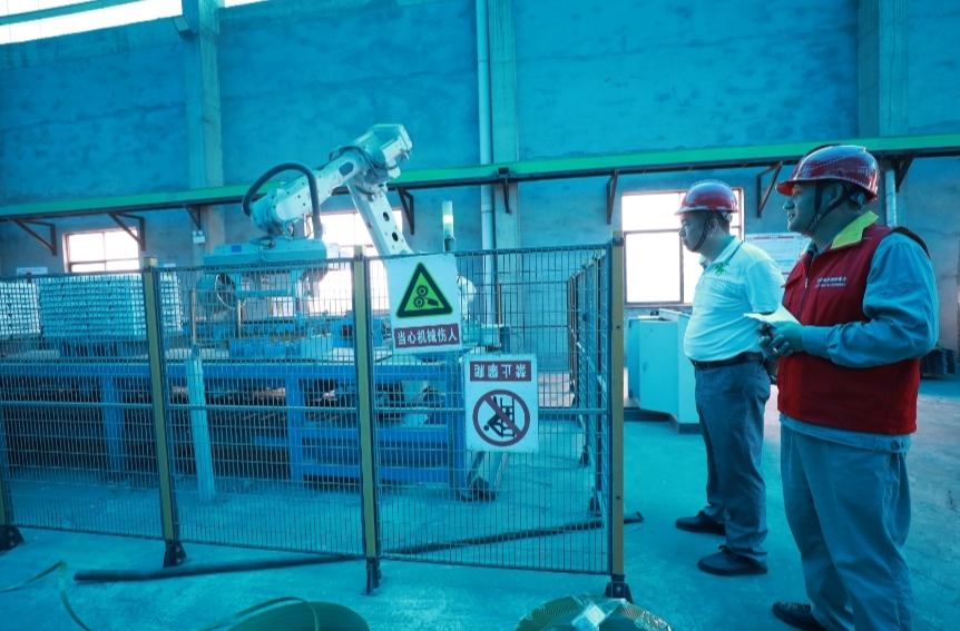 深入推进“六大新行动” 全面实施“八大行动”|“迎峰度夏”保供电  服务“有度”营商“来电”