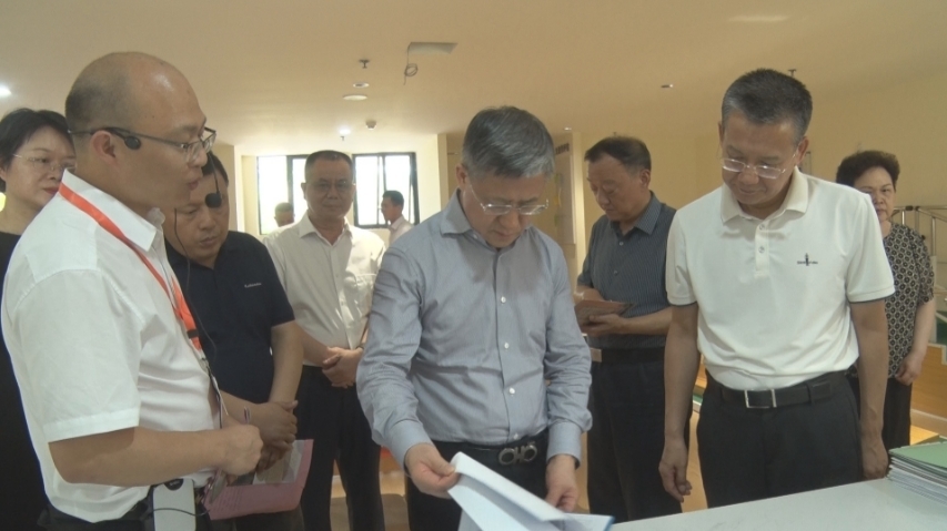 省人大常委会副主任胡旭晟来我县调研
