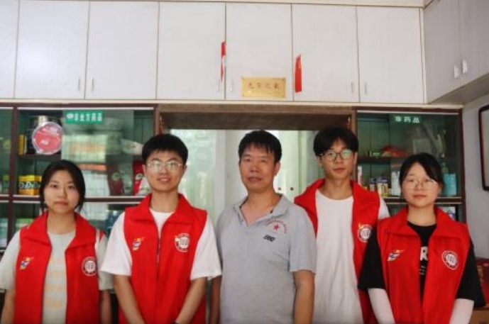 湘大学子对话老兵：峥嵘岁月耀红心