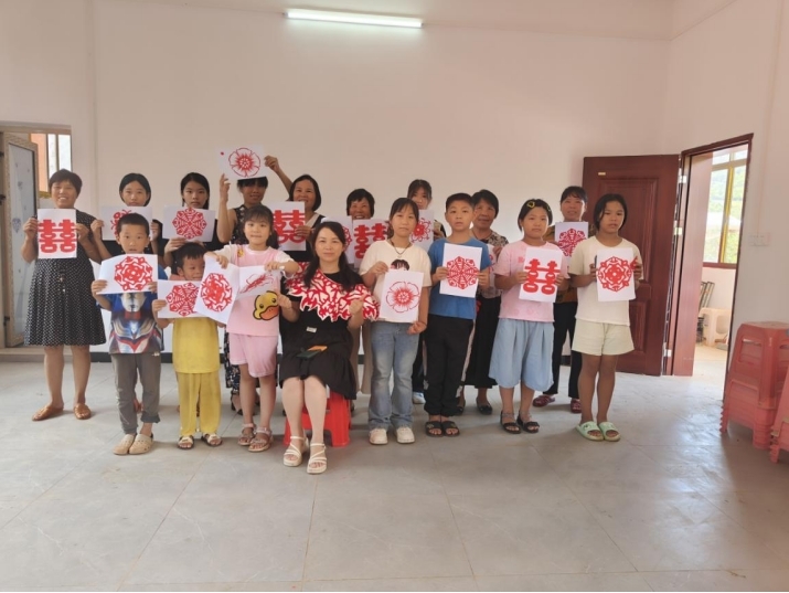 剪纸艺术入乡村 —— 桥市乡下村剪纸教学活动圆满成功