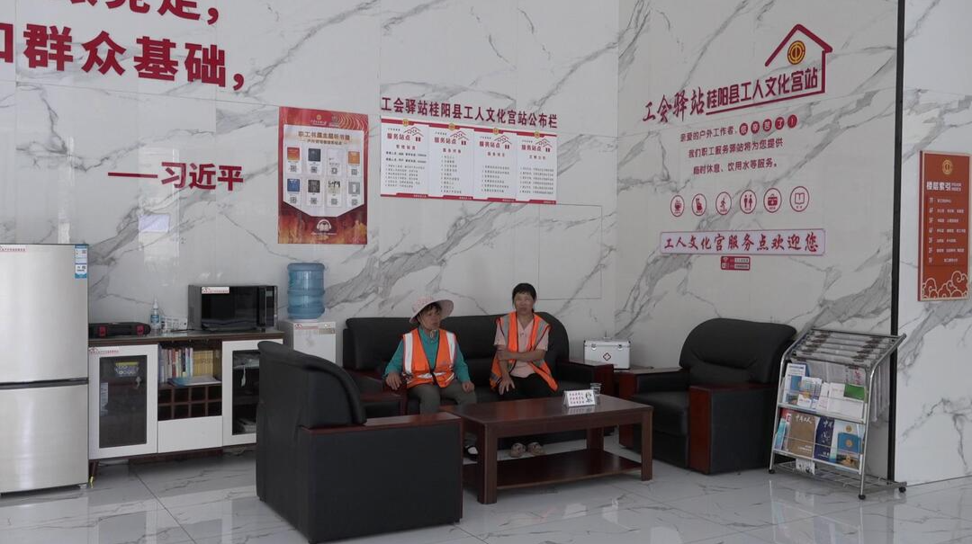 构建高温“防护网”   助力群众度“烤”验