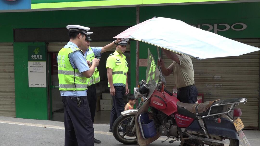 我县开展道路交通安全联合执法