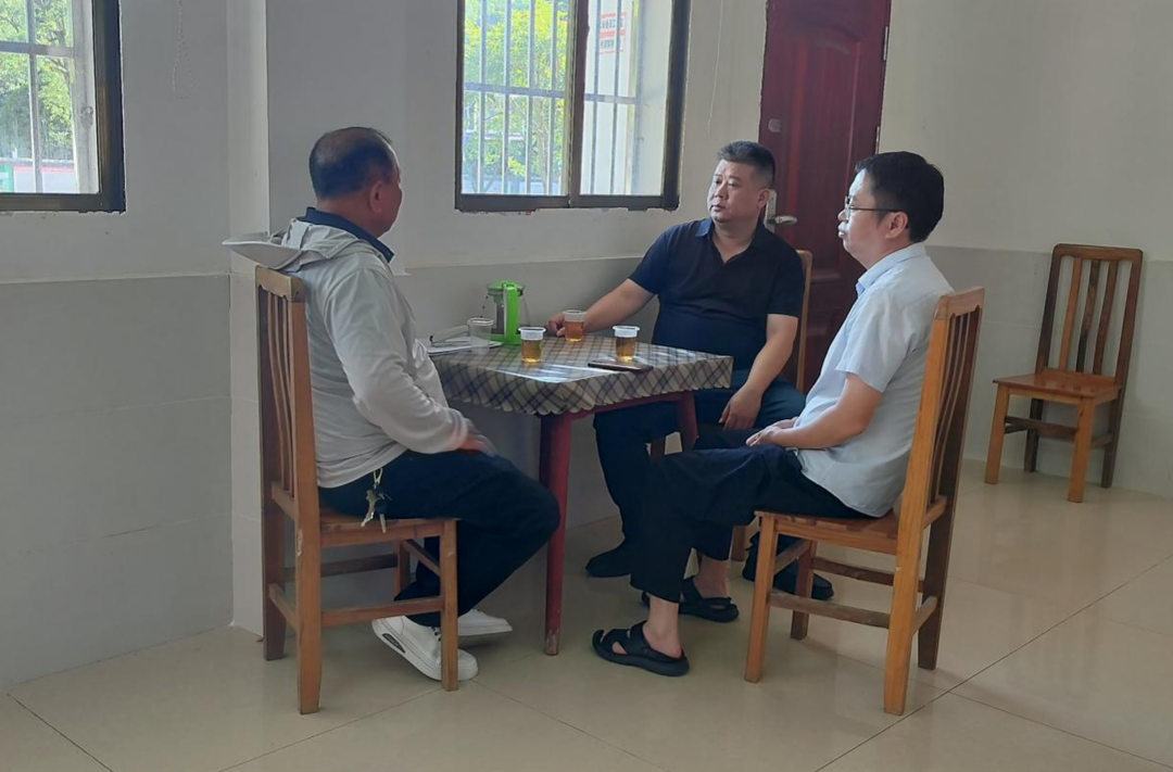 ​塘市镇：人大代表下沉一线   全力织牢暑期防溺水“安全网”