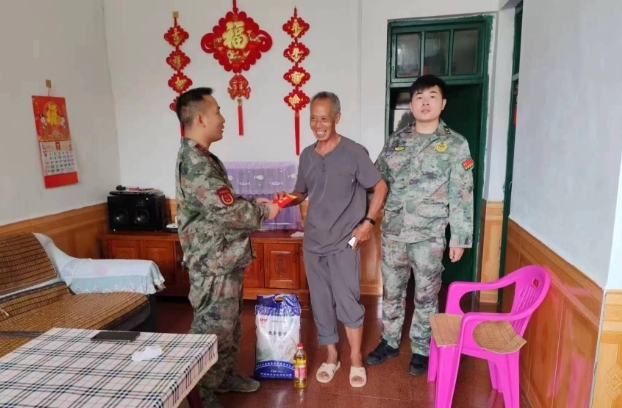 白水瑶族乡：“八一”走访送温暖 真情温暖老兵心