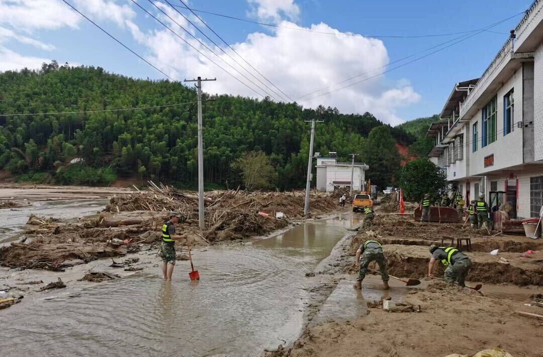 县人武部：对口支援 携手同行 共筑安全防线 