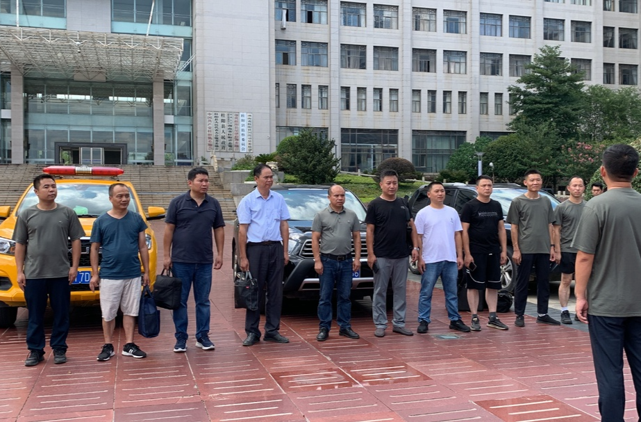 我县对口帮扶资兴灾后恢复重建工作队赶赴联系片区