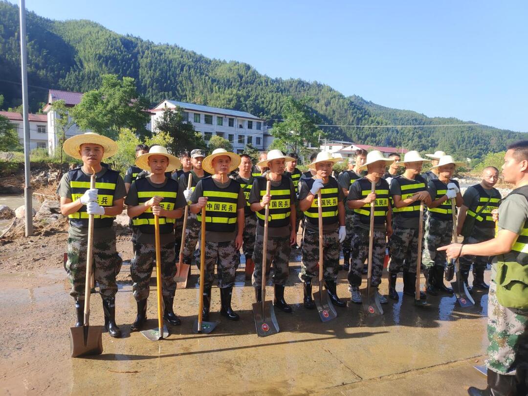 和平镇：同胞有难  同心战汛