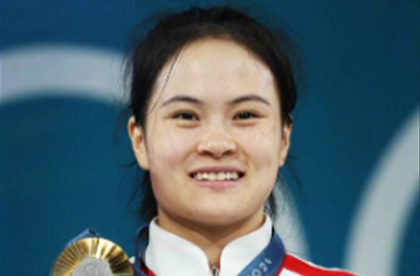 奥运冠军罗诗芳为抗洪救灾加油：只要坚持下去 胜利就在前方