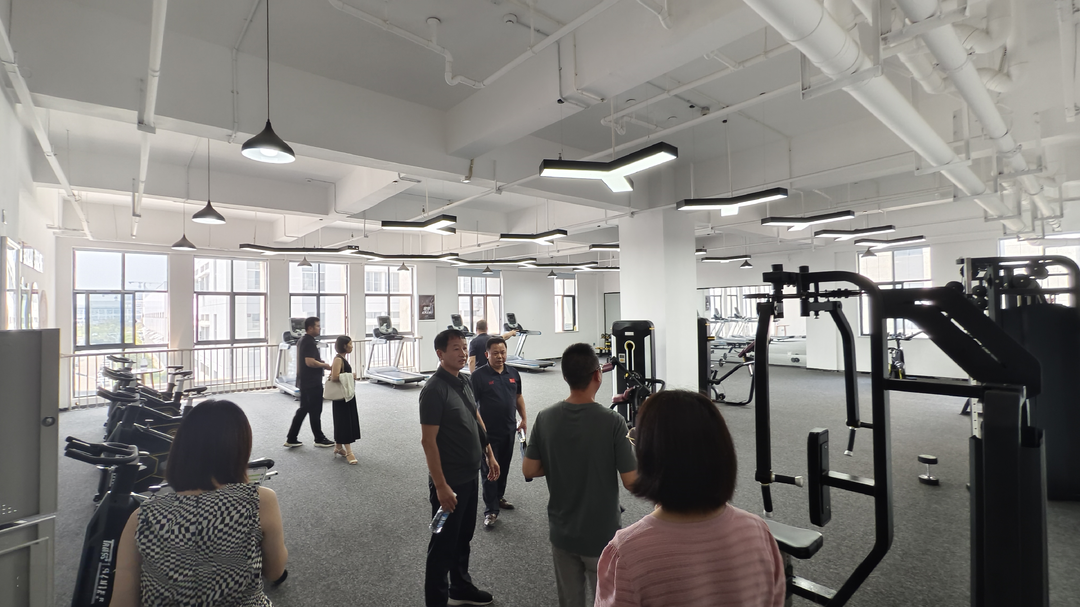 桂阳高新区工会联合会到永州市考察学习职工服务阵地建设