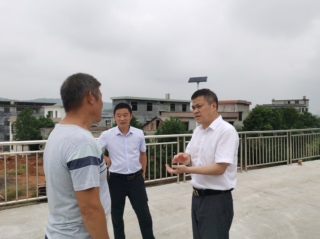 深入推进“六大新行动”  全面实施“八大行动”  | 巫初华调研乡村治理、粮食生产工作