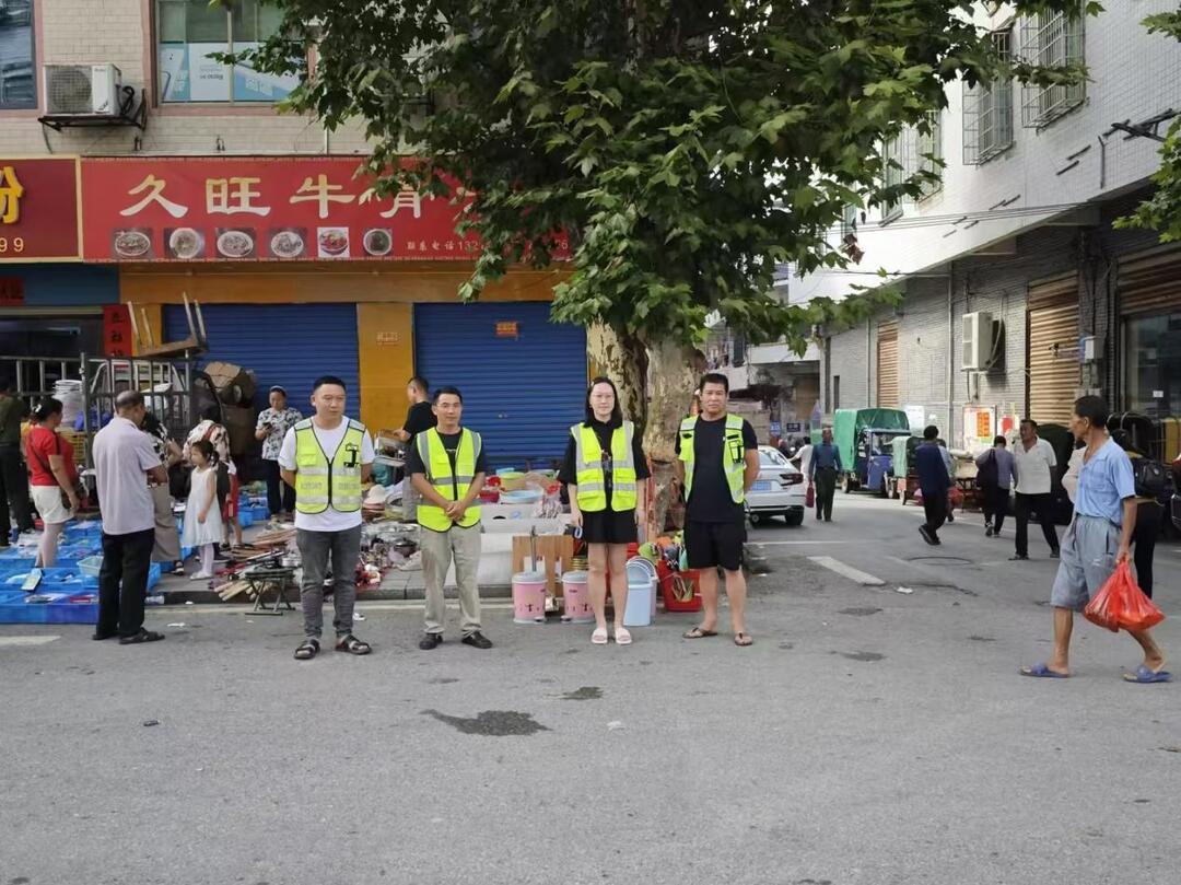 塘市镇：人大代表在行动 拉紧交通“安全线”