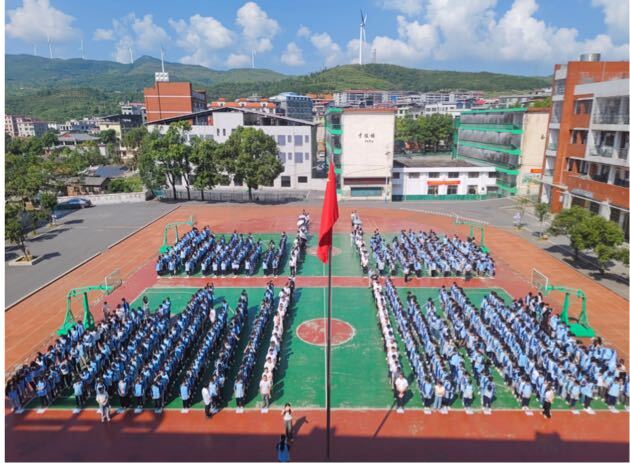 荷叶镇开展国防教育活动