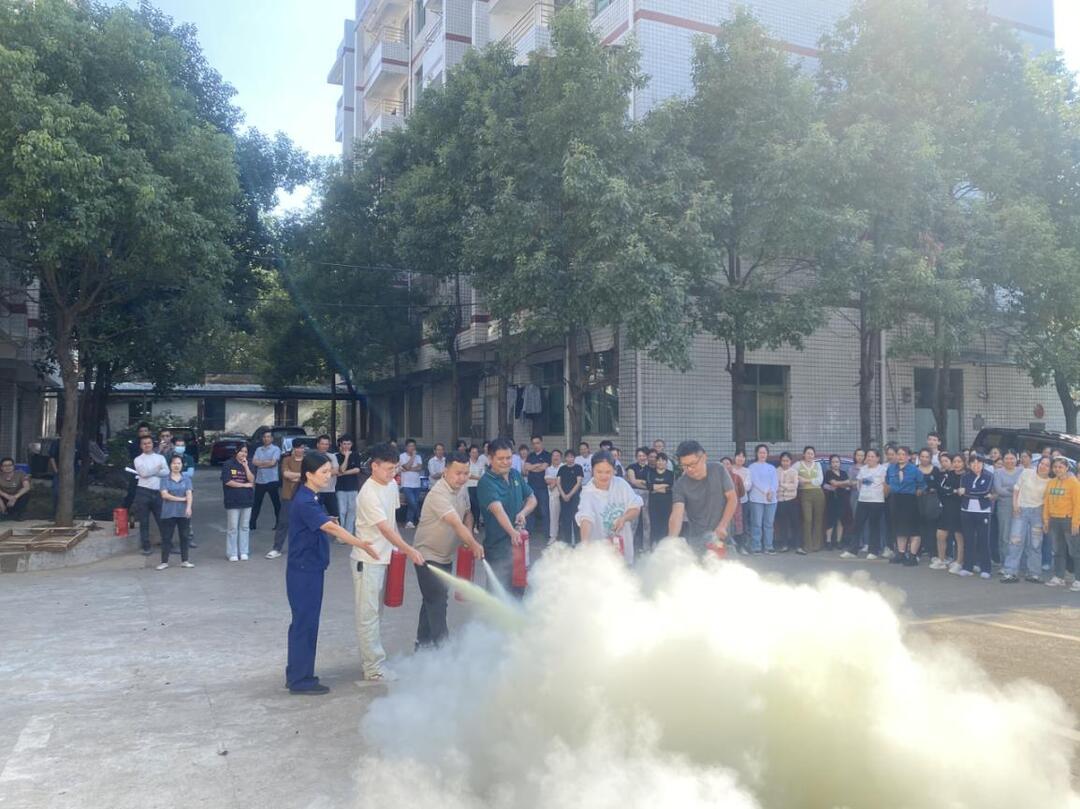 桂阳高新区：消防演练进企业   筑牢安全“防火墙”