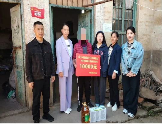 我县低收入“两癌”患病妇女得到救助