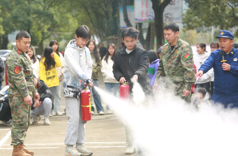 安全生产在线 | 我县多部门联合开展消防、交通安全培训及应急演练活动