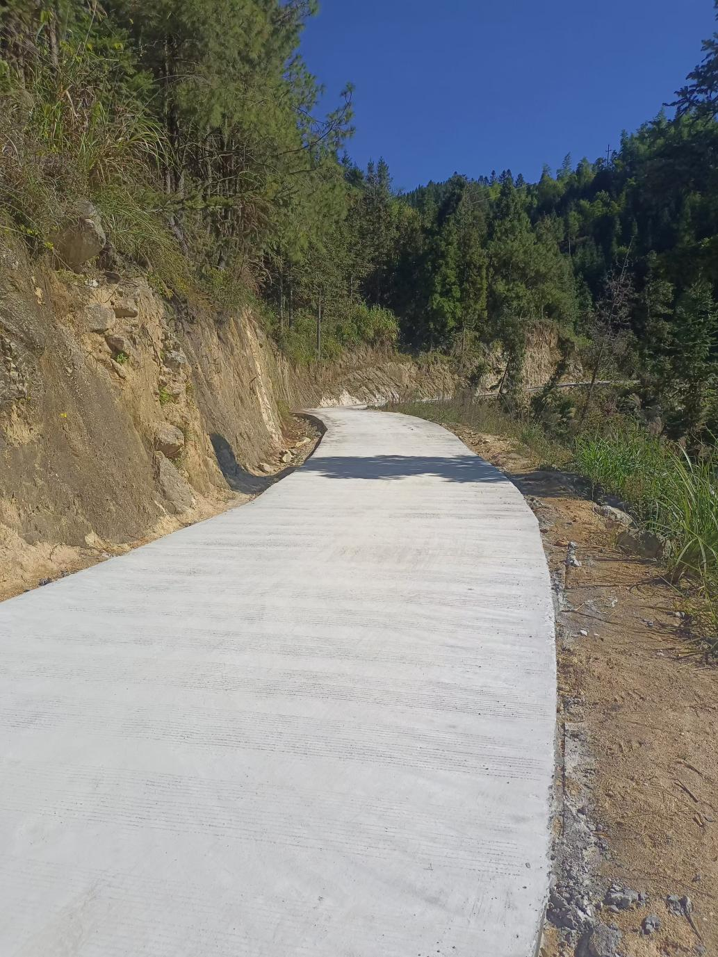激发乡村振兴新动力，白水瑶乡再添新公路