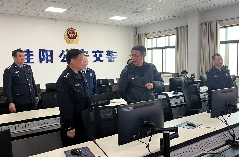 县领导调研城区安全生产工作