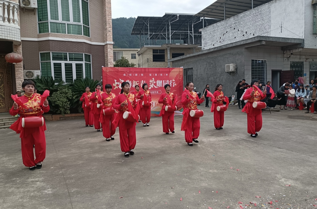 新春走基层│正和镇和谐村：村民欢天喜地迎新年