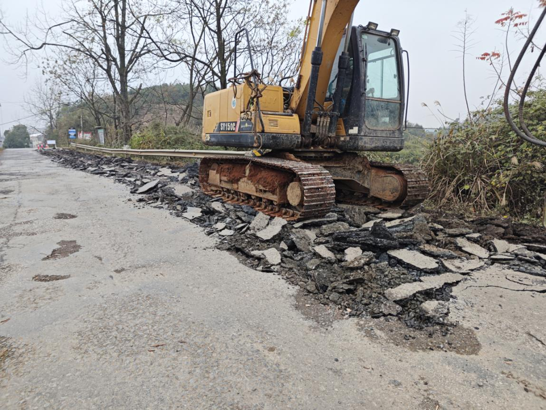 方元镇：修路铺就民心路 情暖百姓出行途