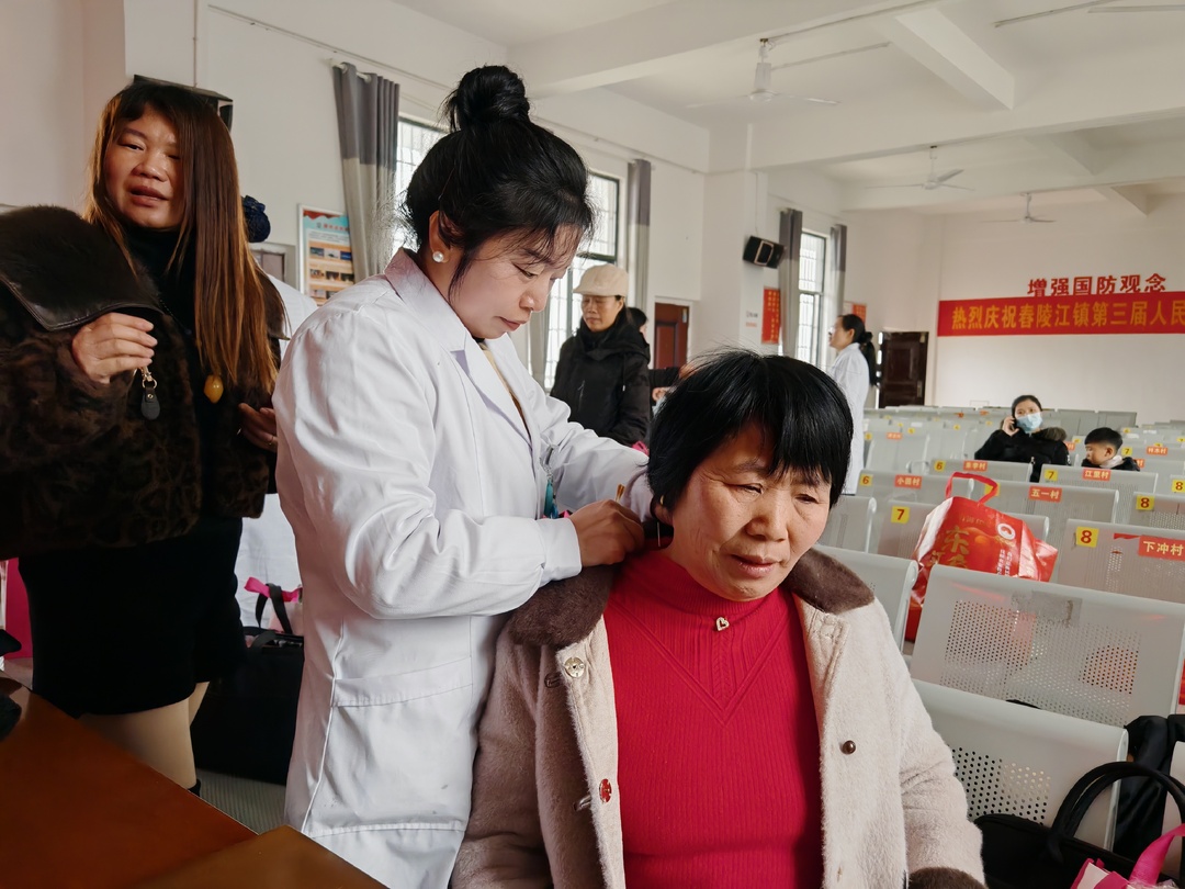 县妇幼保健院开展“三八妇女节”系列公益活动