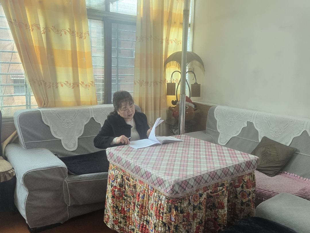 荷叶镇新市村：32年记账不间断 小账本折射农村大变化