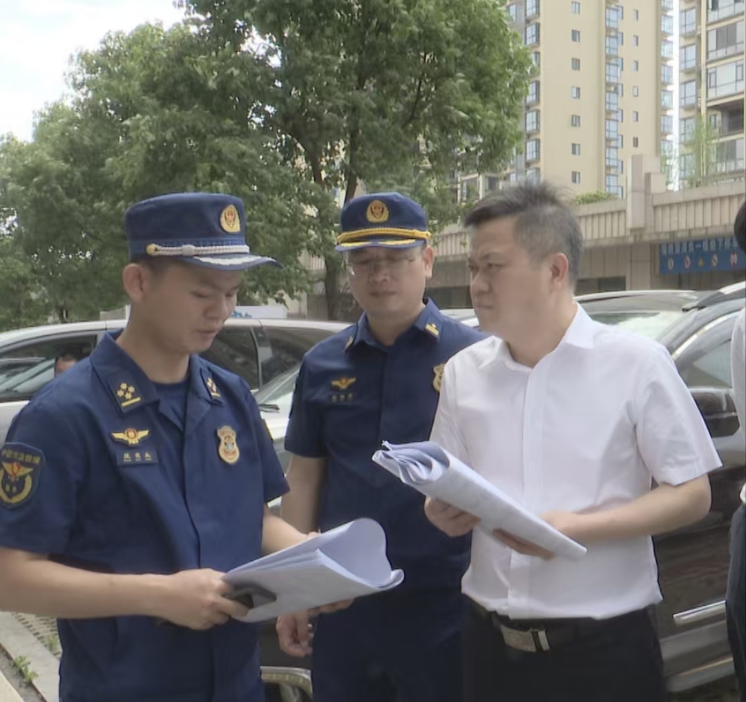巫初华调研消防安全工作