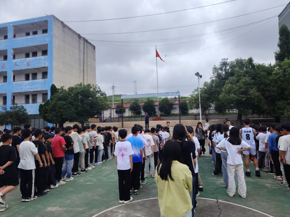 雷坪鎮(zhèn)：多方聯(lián)動(dòng)筑牢防線 齊心共護(hù)學(xué)生安全