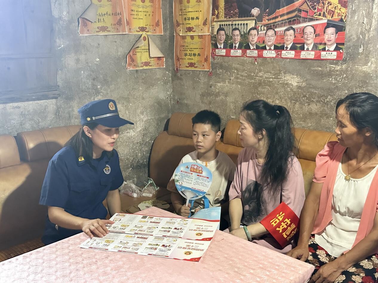 樟市镇：联合县消防救援大队宣传防溺水