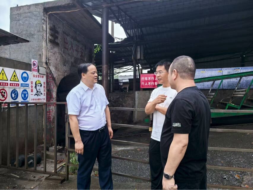 李志强深入方元镇调研防汛防台风工作