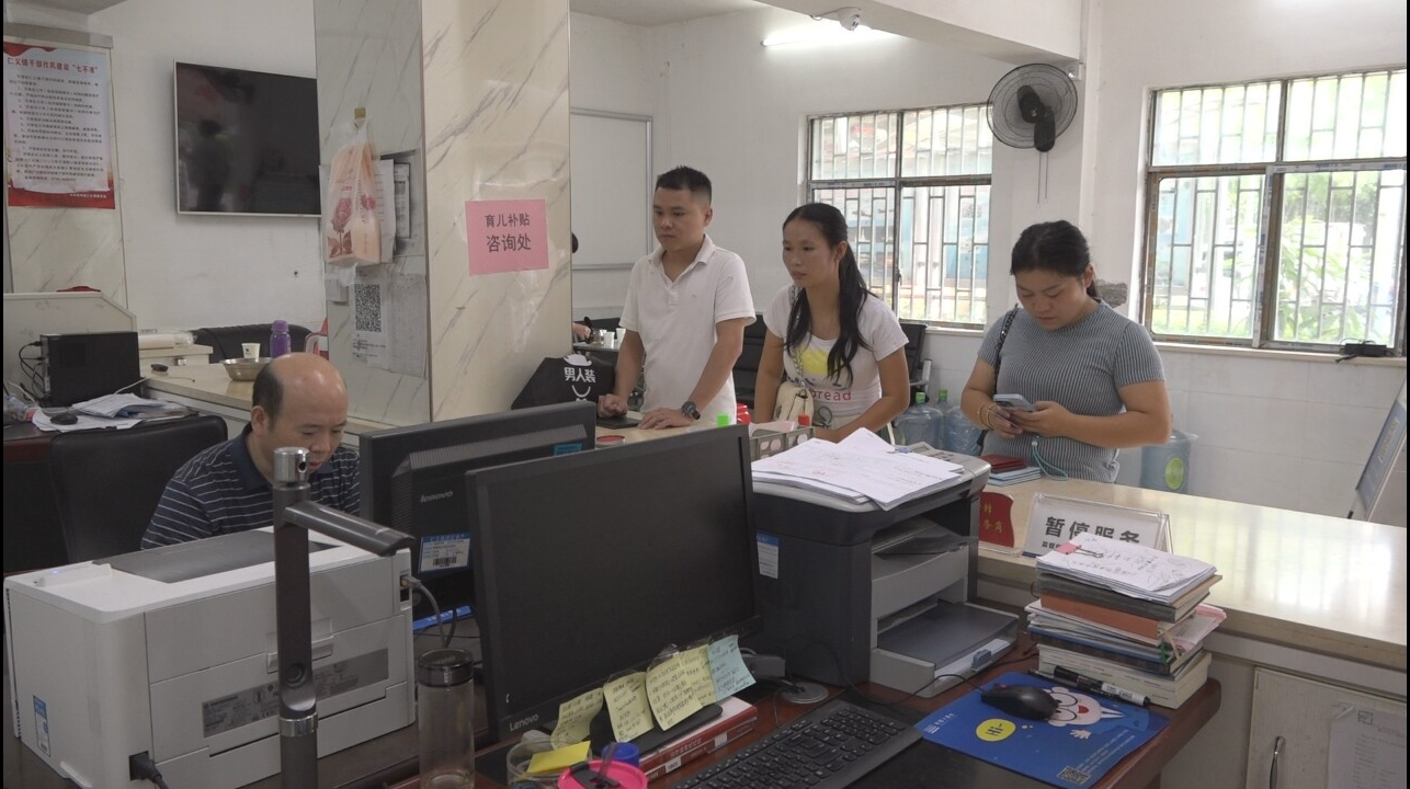 育兒補(bǔ)貼宣傳下鄉(xiāng)暖民心 目前已可以正式辦理