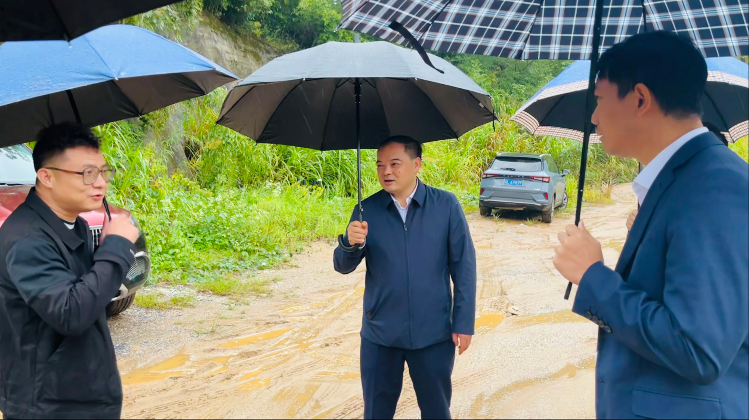 李志强调研雷坪矿区生态环境问题整治工作