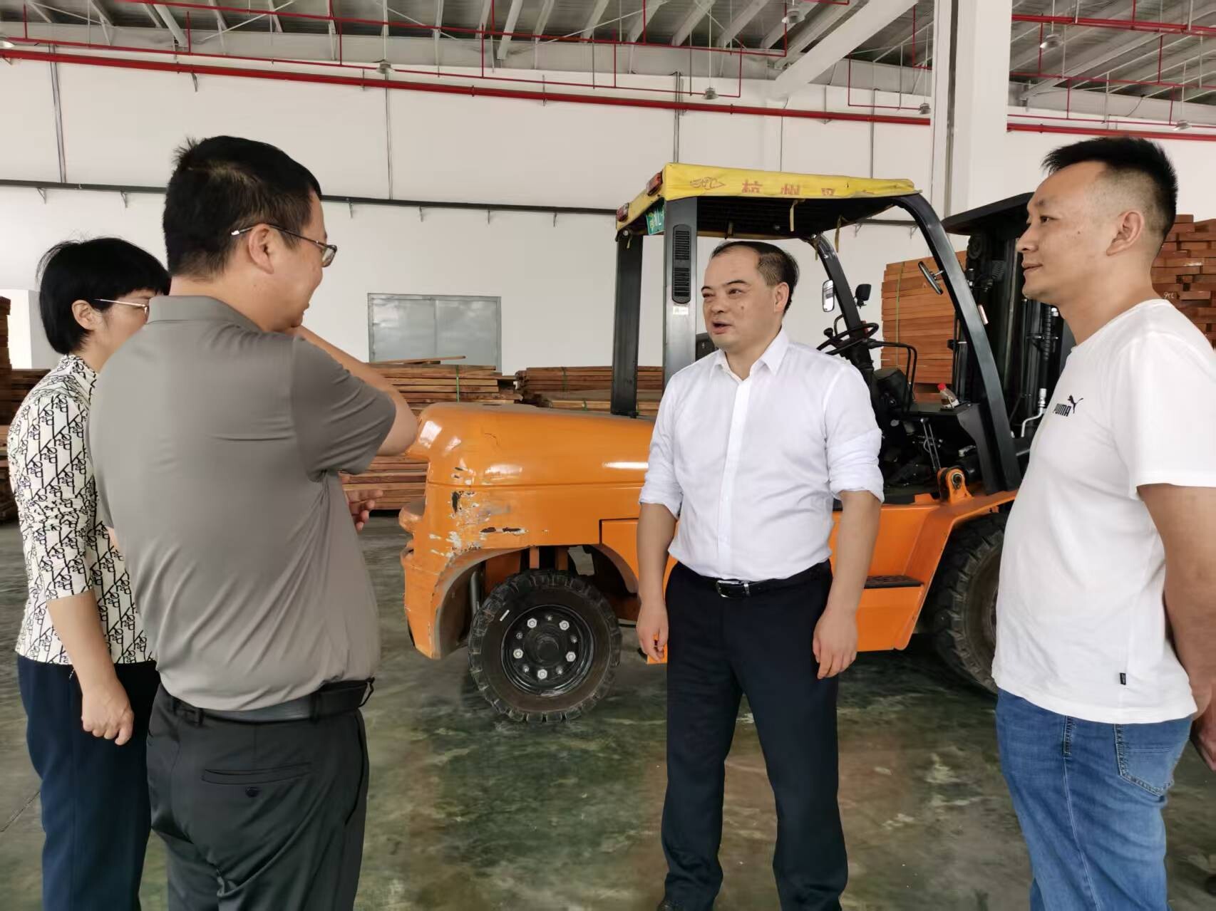 李志强到桂阳高新区现场办公
