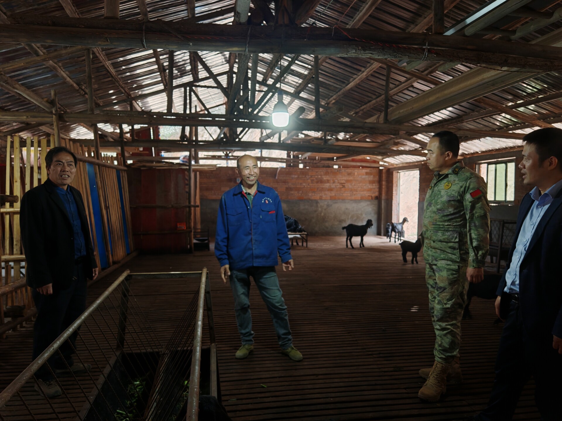 县人武部九年助力塘市镇溪岗村绘就乡村振兴新画卷