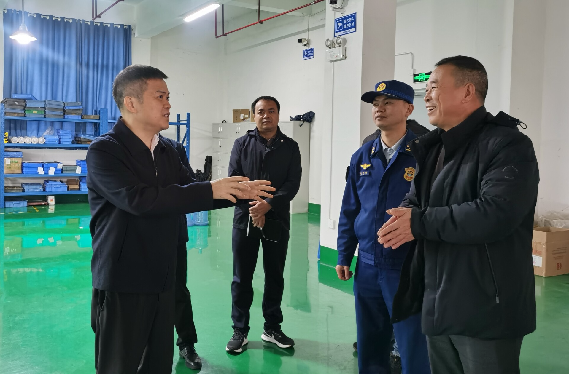 巫初华督导检查安全生产工作