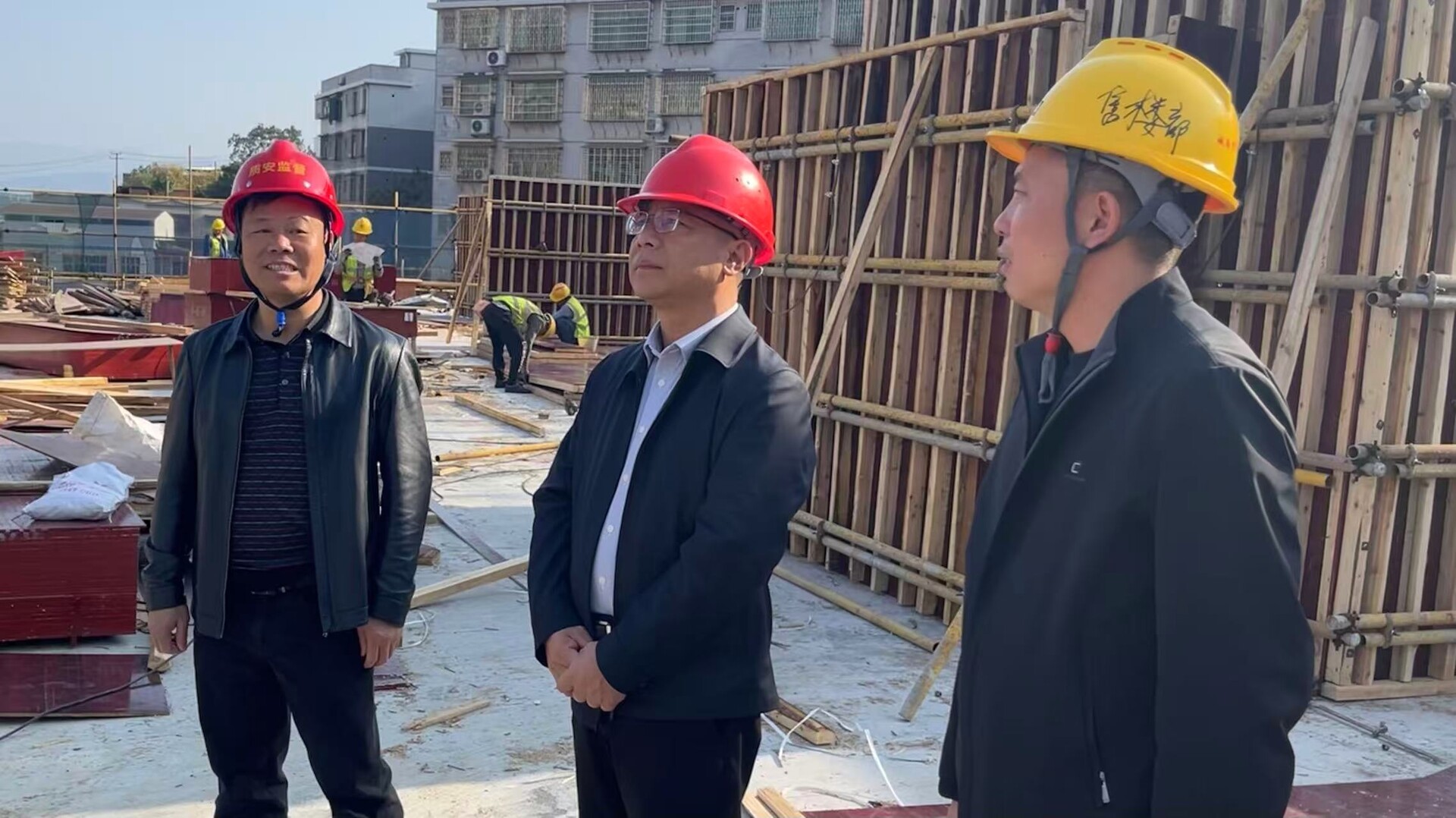 我县开展房屋市政工程“瘦身钢筋”专项排查整治工作