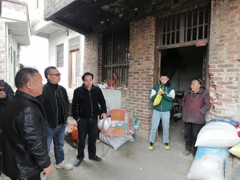 塘市镇千秋村：政府搭桥铺就成长路，  爱心接力照亮少年梦