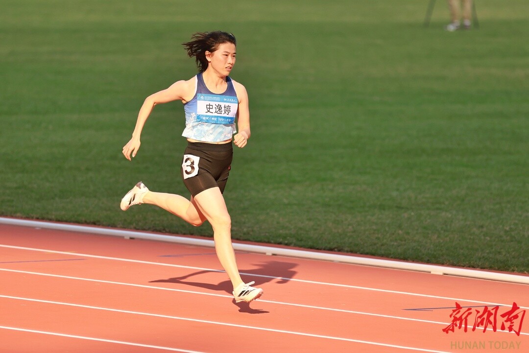 冠军之城|史逸婷在全国第12届残运会田径女子T36级100米比赛中夺冠