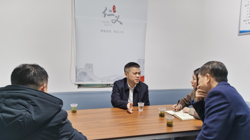 巫初华到乡镇督导检查元旦假期安全生产、值班值守工作