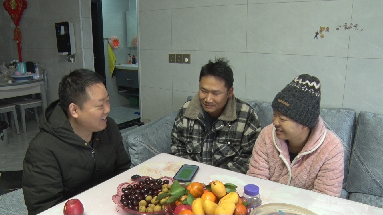 我县迎来2026年首例医保免缴新生儿 湖南居民医保新政落地见实效