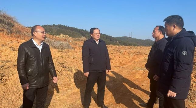 李志强践行“四下基层”调研“三冬”工作暨开展“走找想促”活动