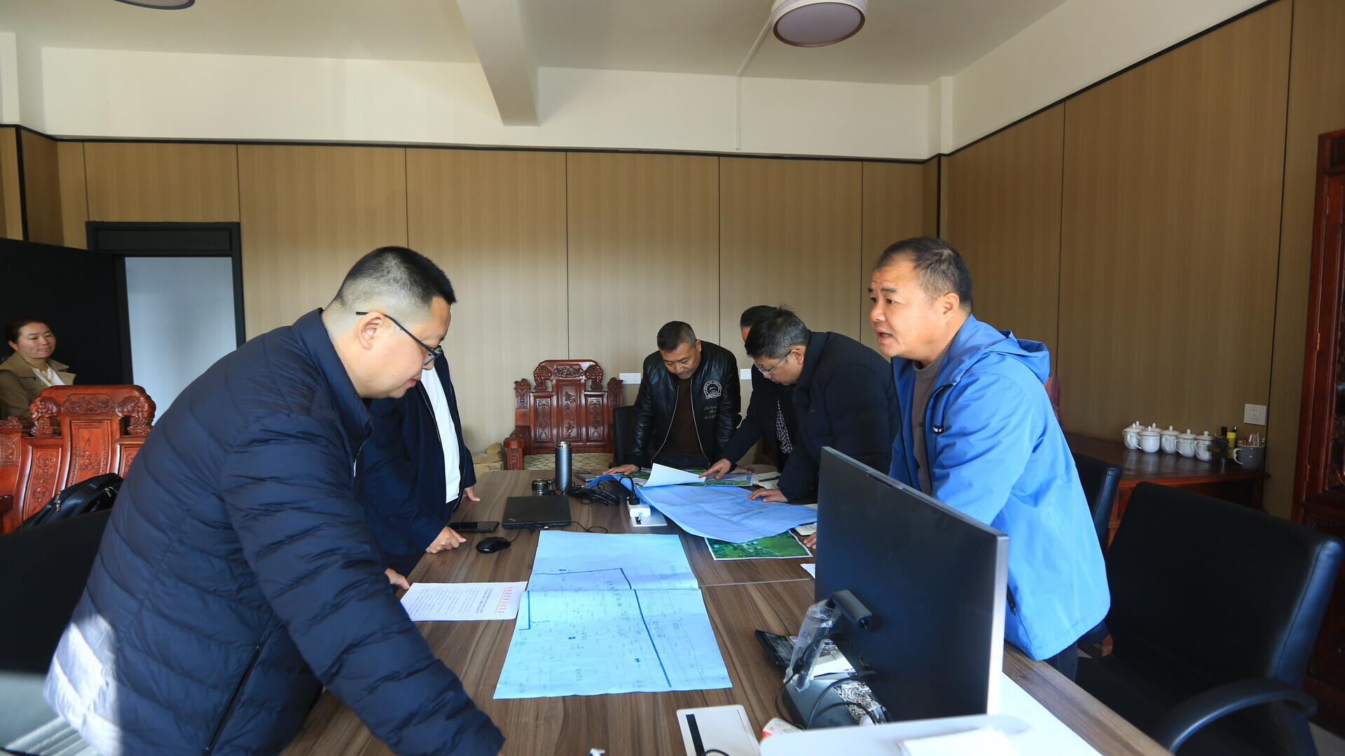 深入推进“六大新行动” 全面实施“七大攻坚”｜强化要素保障 我县超充项目建设加速“冲”