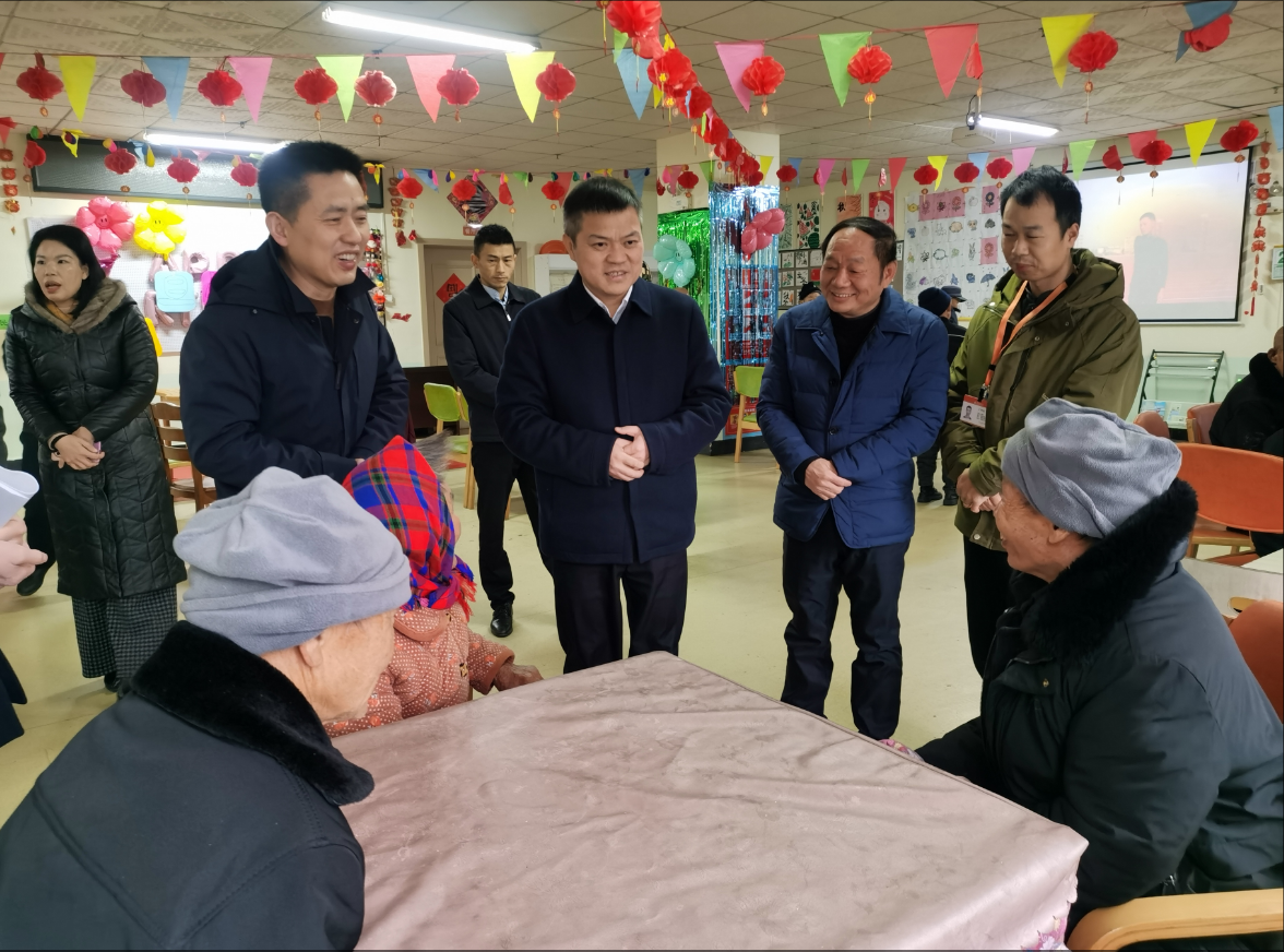 巫初华调研重点领域安全生产工作