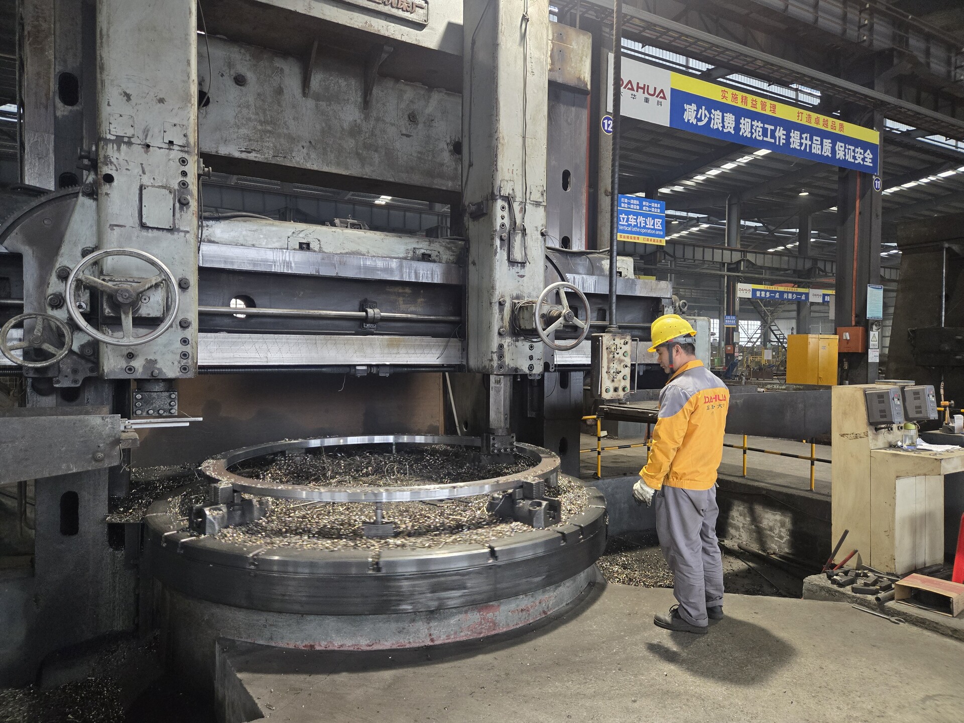 开局八好|机械出海“加速度”  桂阳制造抢滩国际市场