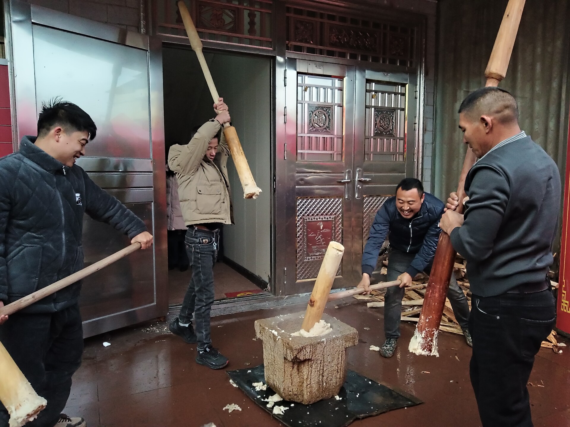 正和镇朝阳社区举办“人大代表向选民述职”暨第二届邻居节活动