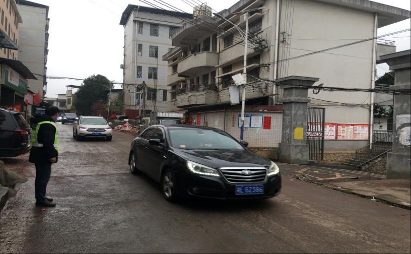 春节我在岗 | 坚守岗位 只为“守”护群众一“路”平安