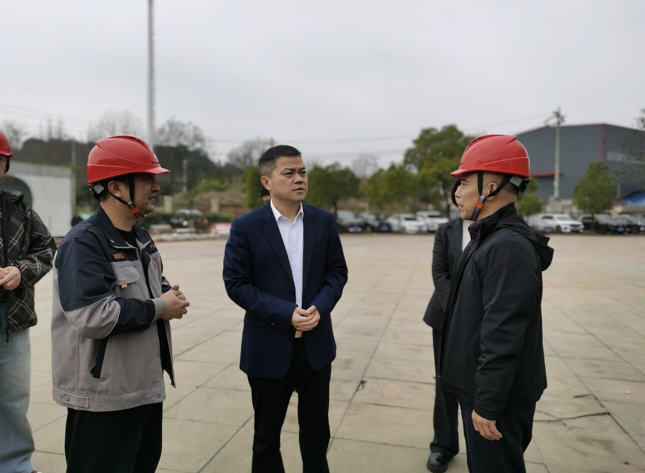 巫初华调研民营经济发展暨复工复产、安全生产工作